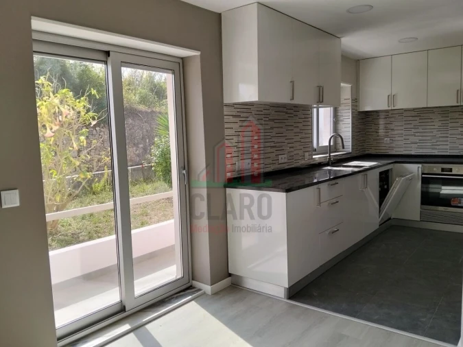 Apartamento T3 para Venda em Santa Clara e Castelo Viegas Foto 5