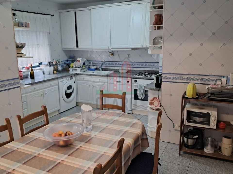 Apartamento T5 para Venda em Sé Nova, Santa Cruz, Almedina e São Bartolomeu Foto 8