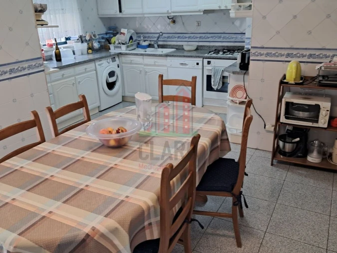 Apartamento T5 para Venda em Sé Nova, Santa Cruz, Almedina e São Bartolomeu Foto 28