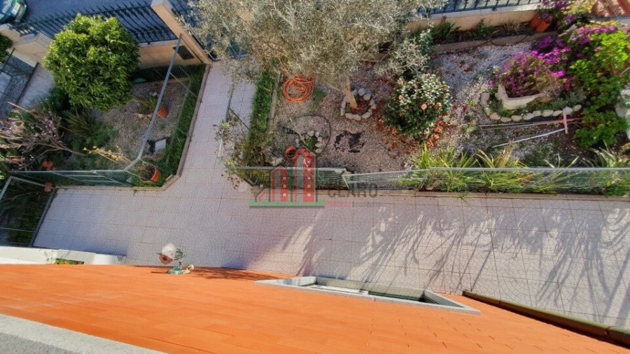 Moradia T5 para Venda em Santa Clara e Castelo Viegas Foto 21