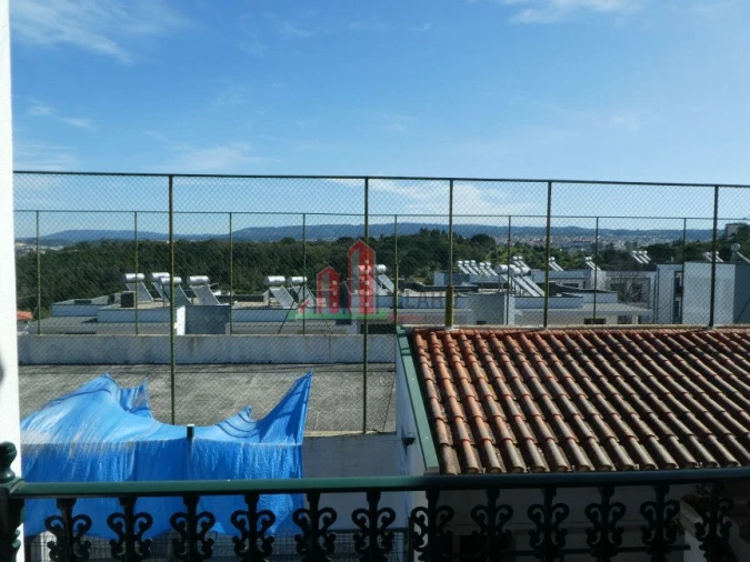 Moradia T5 para Venda em Santa Clara e Castelo Viegas Foto 25