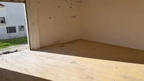 Armazém para Venda em Trancoso (São Pedro e Santa Maria) e Souto Maior