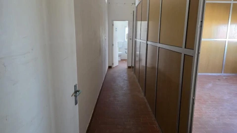 Armazém para Venda em Trancoso (São Pedro e Santa Maria) e Souto Maior
