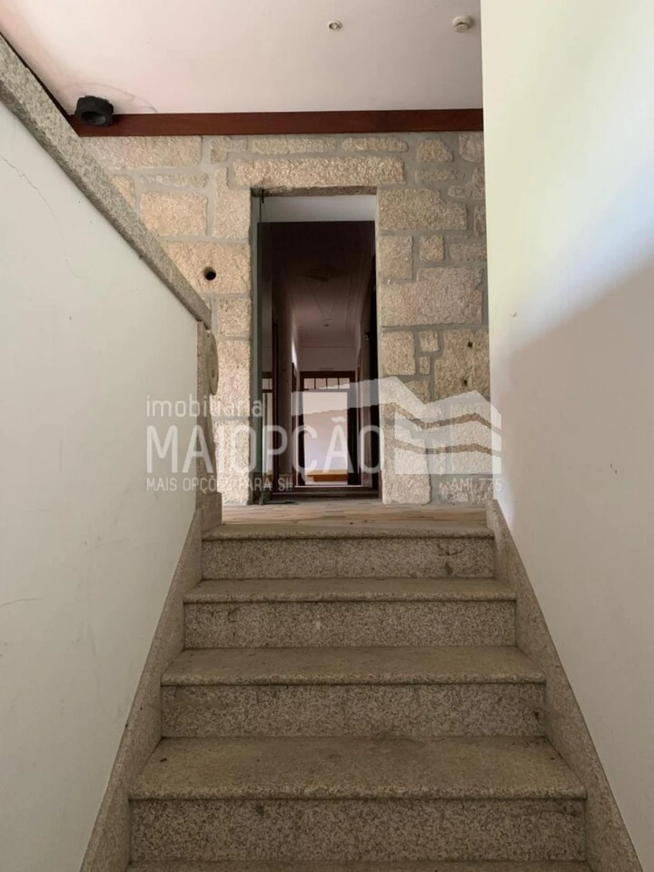 Moradia T9 para Venda em Santa Cruz da Trapa e São Cristóvão de Lafões Foto 18