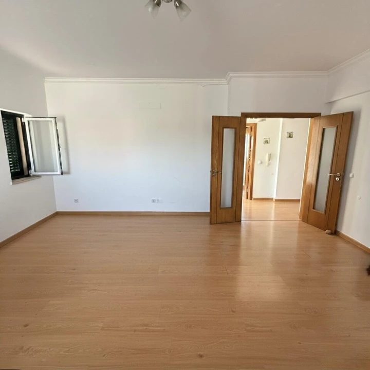 Apartamento T4 para Venda em Salvaterra de Magos e Foros de Salvaterra Foto 8