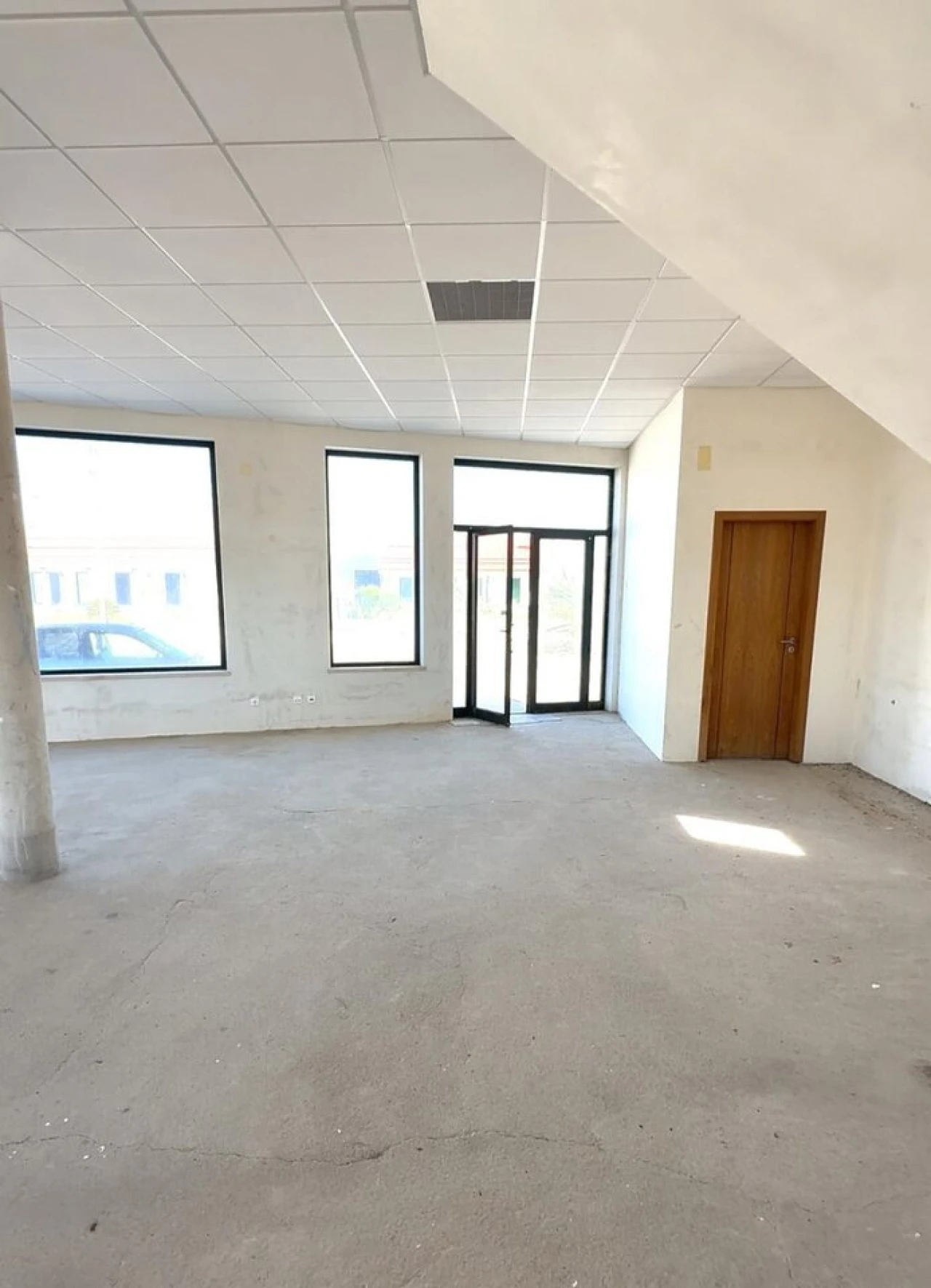 Loja para Venda em Salvaterra de Magos e Foros de Salvaterra Foto 3