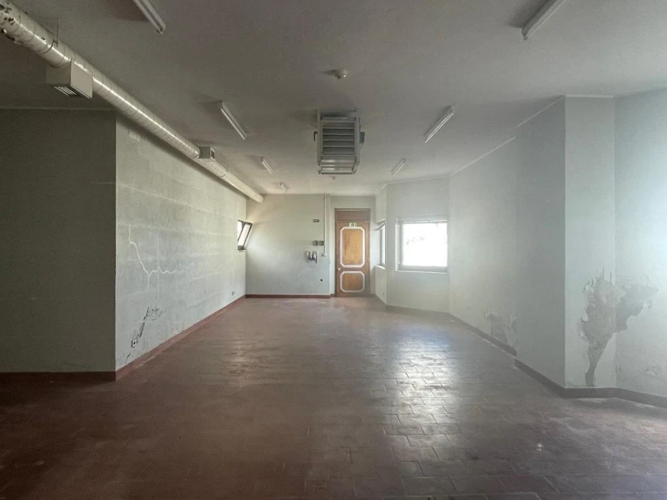 Prédio para Venda em Aguiar da Beira e Coruche Foto 25