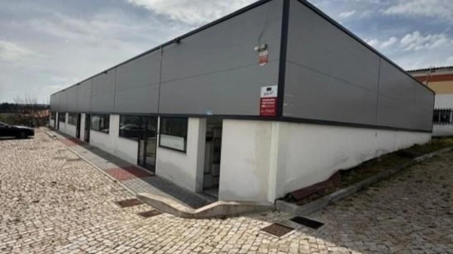 Loja para Venda em Vila Franca das Naves e Feital