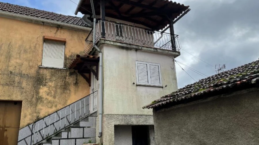 Moradia T3 para Venda em Currelos, Papízios e Sobral