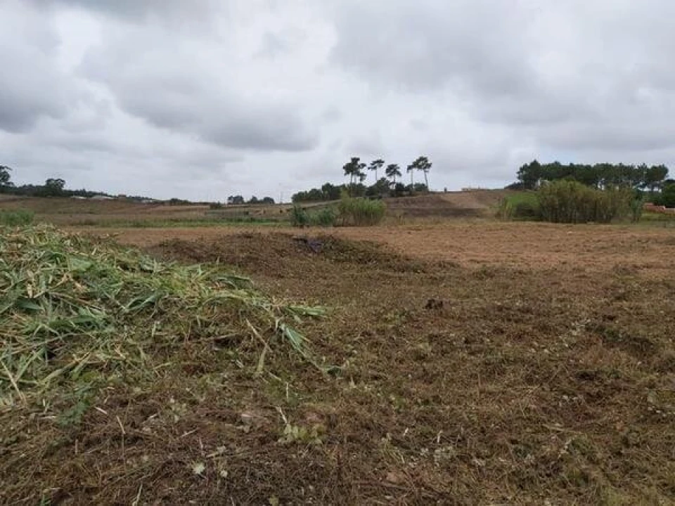 Terreno para Venda em Campelos e Outeiro da Cabeça Foto 4