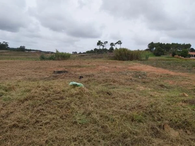 Terreno para Venda em Campelos e Outeiro da Cabeça Foto 3