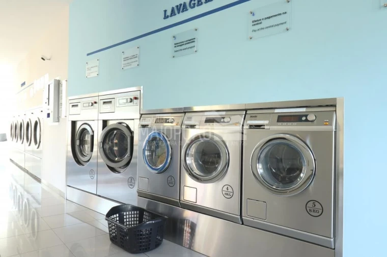 Loja para Trespasse em Sé, Santa Maria e Meixedo Foto 4