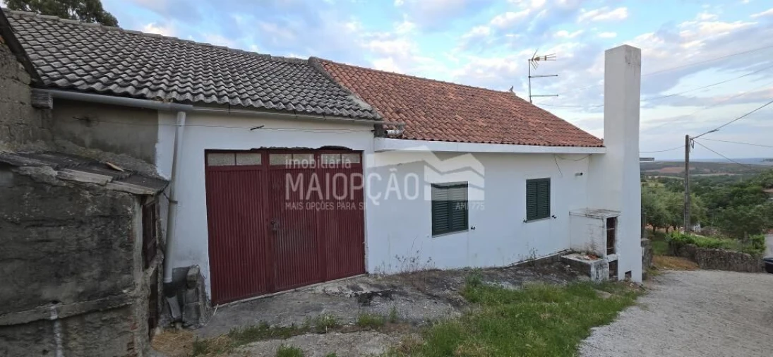 Moradia T3 para Venda em Mogadouro, Valverde, Vale de Porco e Vilar de Rei Foto 2