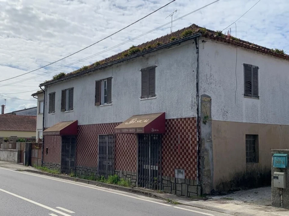 Prédio para Venda em Barroselas e Carvoeiro Foto 1