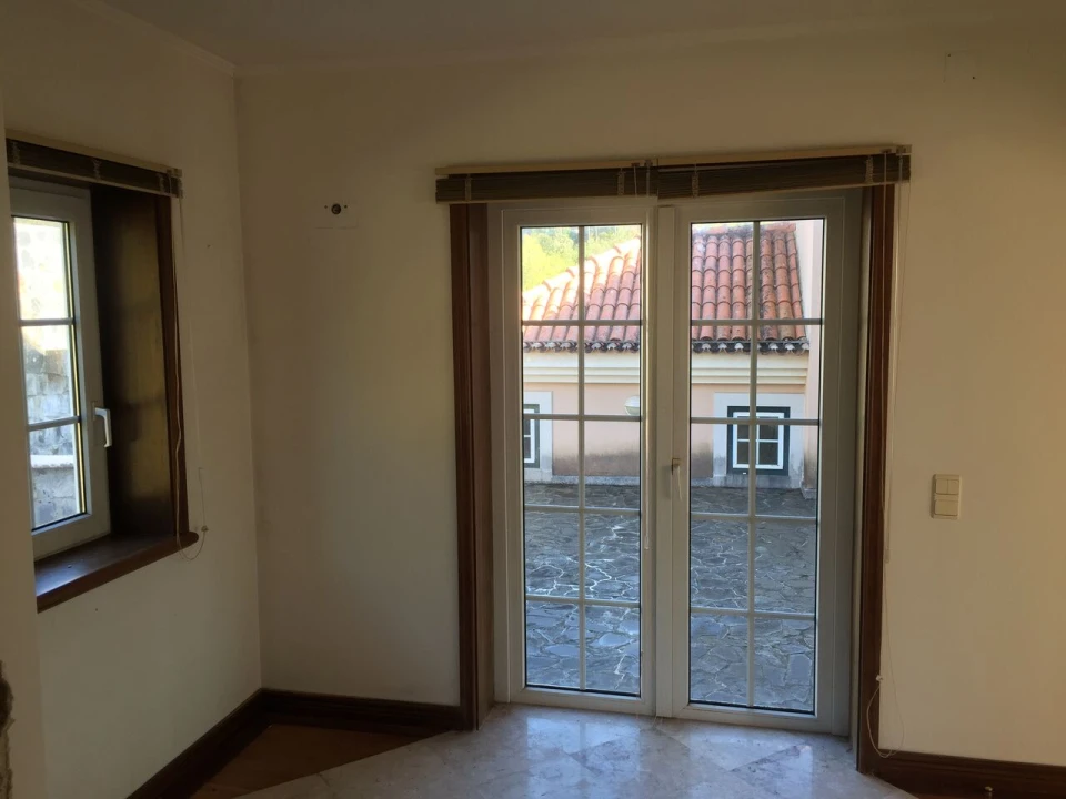 Moradia T6 para Venda em Queluz e Belas Foto 11