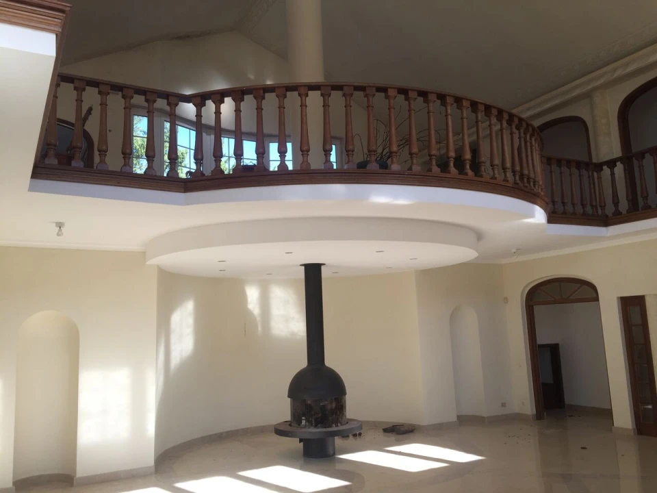 Moradia T6 para Venda em Queluz e Belas Foto 8