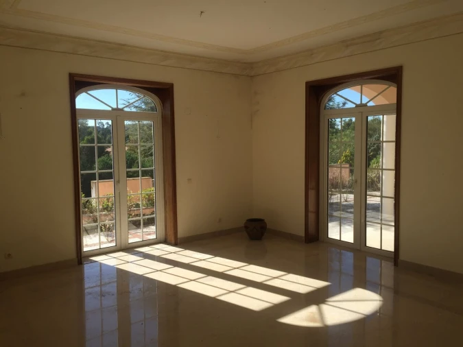 Moradia T6 para Venda em Queluz e Belas Foto 6