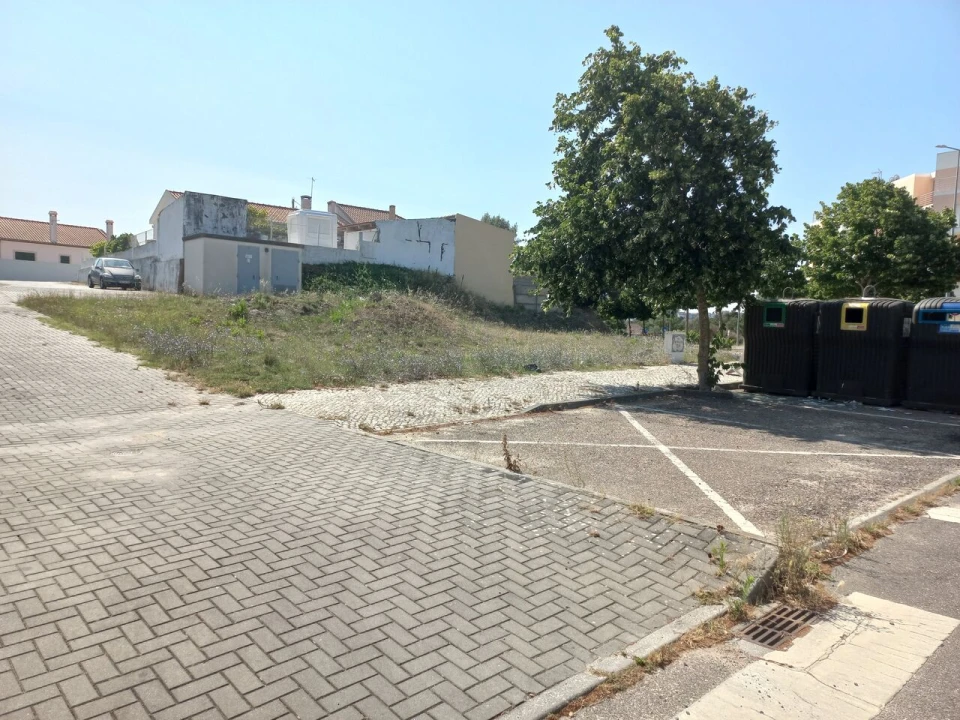 Terreno para Venda em Achete, Azoia de Baixo e Póvoa de Santarém Foto 3