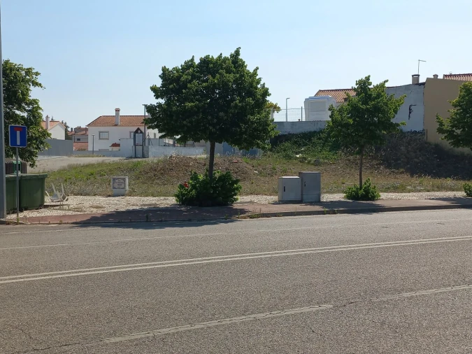 Terreno para Venda em Achete, Azoia de Baixo e Póvoa de Santarém Foto 4