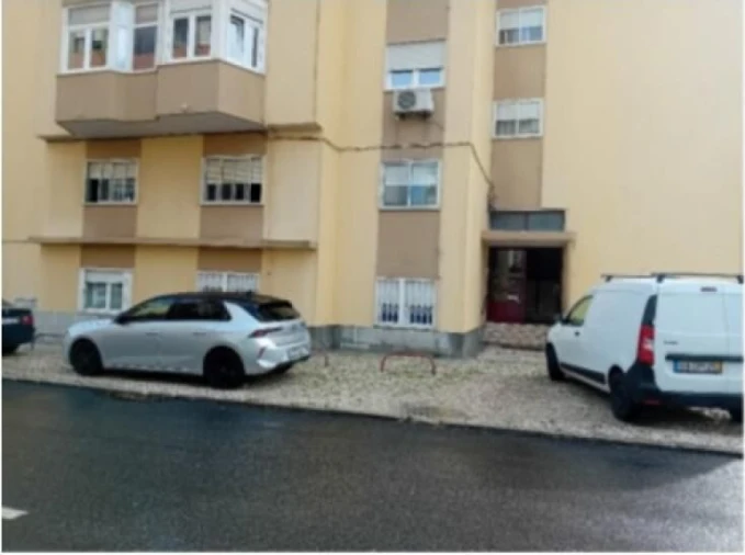 Apartamento T3 para Venda em Ramada e Caneças