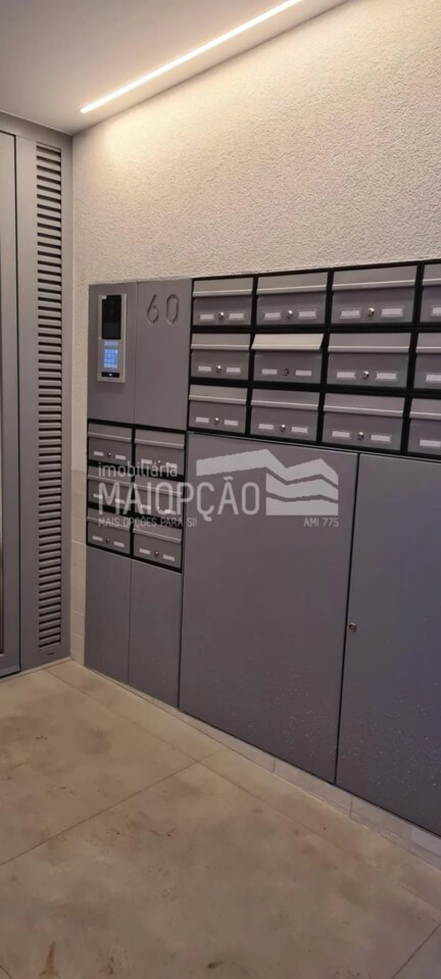 Apartamento T2 para Venda em Mafamude e Vilar do Paraíso Foto 8