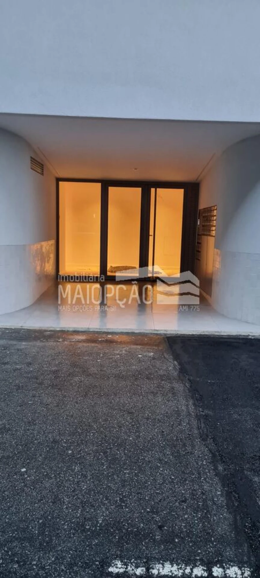 Apartamento T2 para Venda em Mafamude e Vilar do Paraíso Foto 9