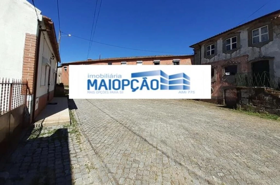 Moradia T3 para Venda em Romãs, Decermilo e Vila Longa Foto 3