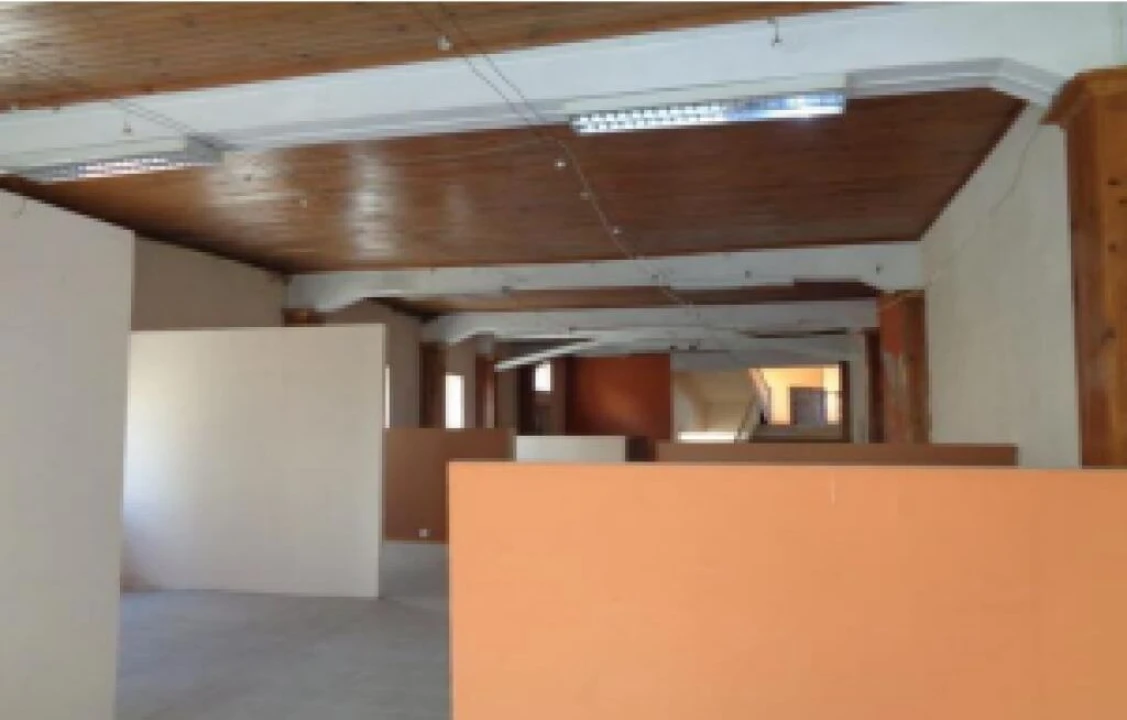 Loja para Venda em Ovoa e Vimieiro Foto 3