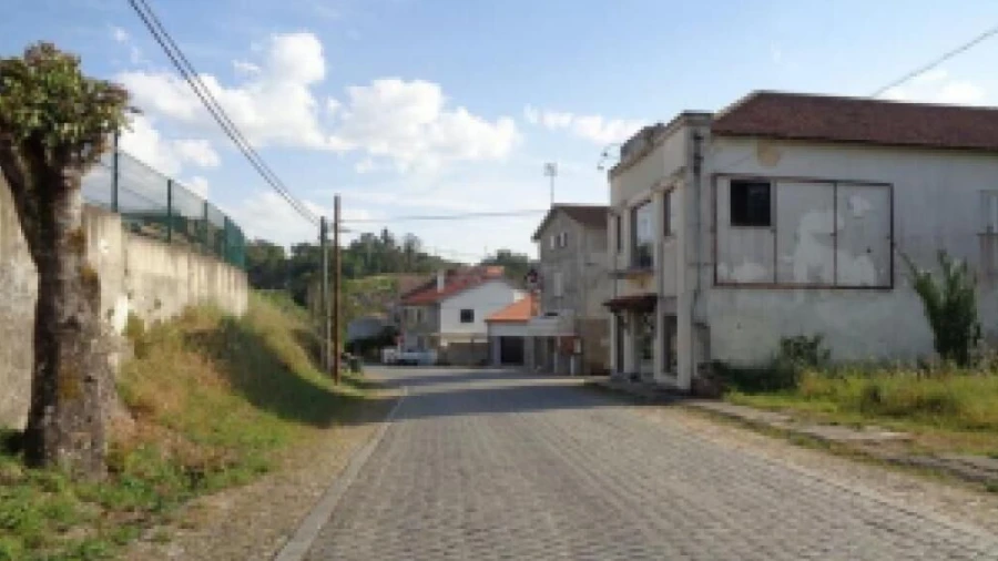 Loja para Venda em Ovoa e Vimieiro