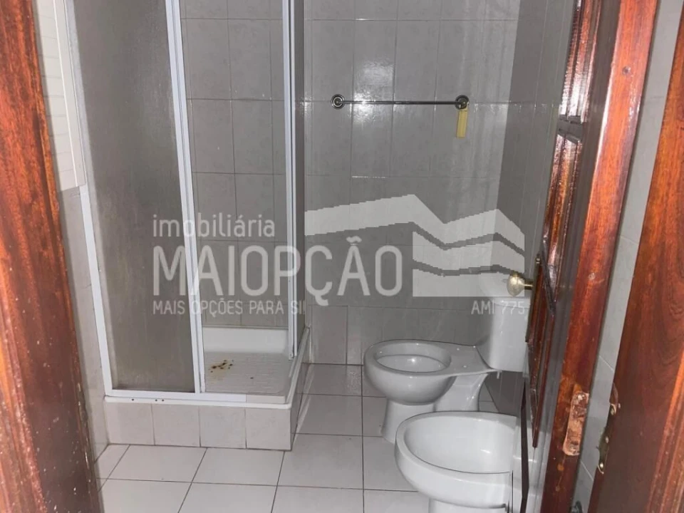 Moradia T4 para Venda em Sernancelhe e Sarzeda Foto 16