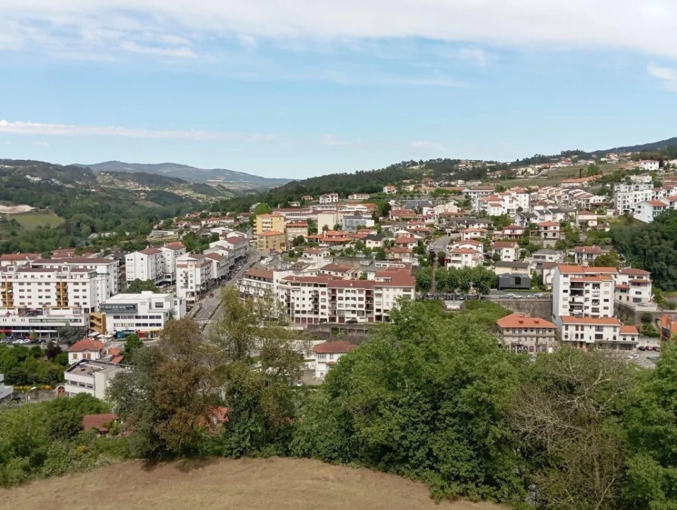 Moradia T4 para Venda em Amarante (São Gonçalo), Madalena, Cepelos e Gatão Foto 3