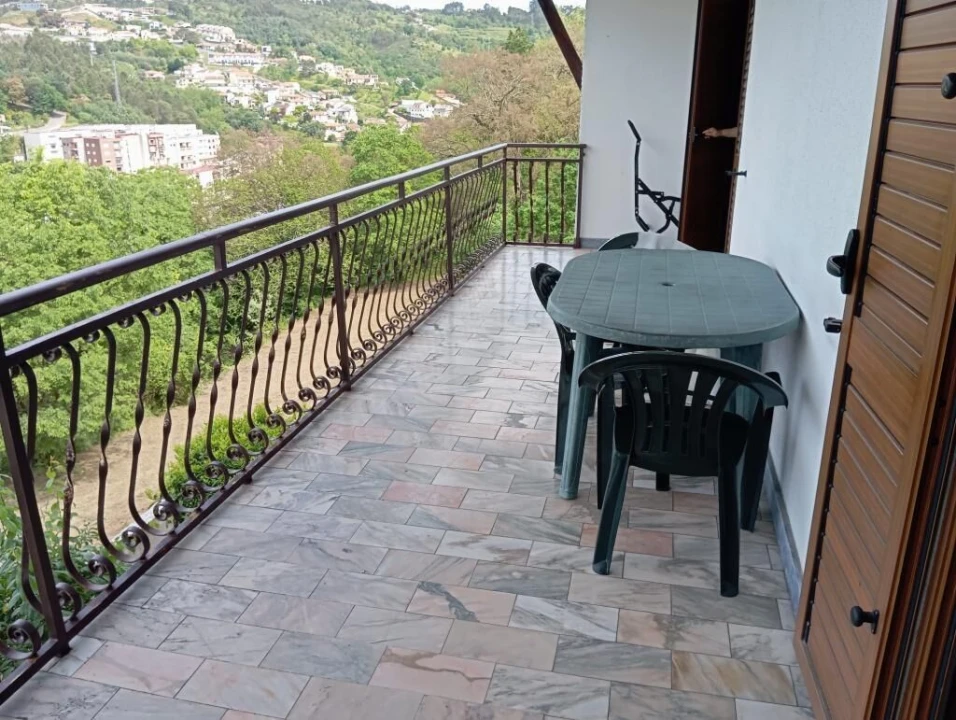 Moradia T4 para Venda em Amarante (São Gonçalo), Madalena, Cepelos e Gatão Foto 6