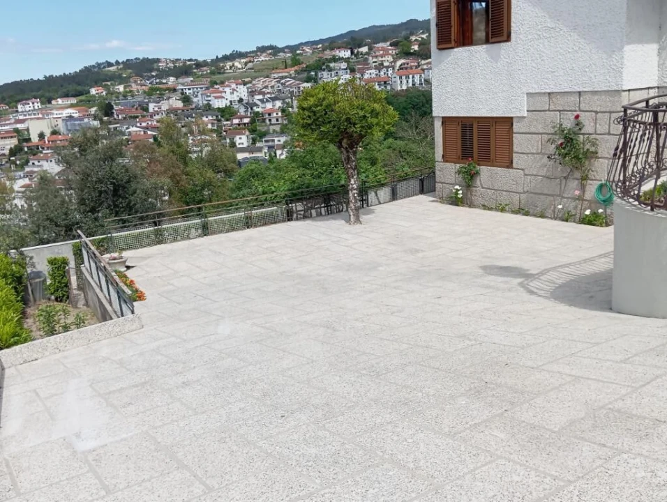 Moradia T4 para Venda em Amarante (São Gonçalo), Madalena, Cepelos e Gatão Foto 7