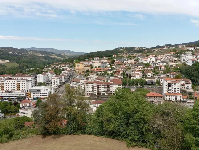 Moradia T4 para Venda em Amarante (São Gonçalo), Madalena, Cepelos e Gatão Foto 3