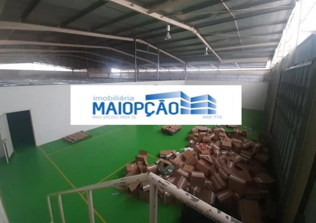 Armazém para Venda em Oliveira de Frades, Souto de Lafões e Sejães Foto 5