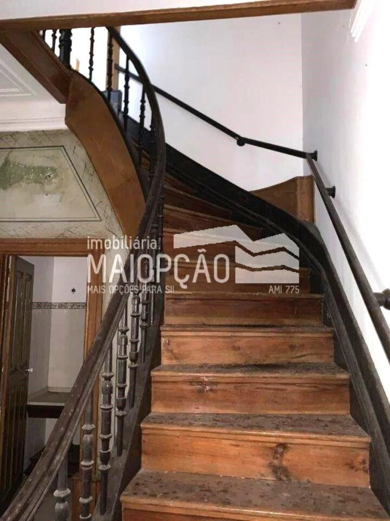 Prédio para Venda em Santa Cruz da Trapa e São Cristóvão de Lafões Foto 17