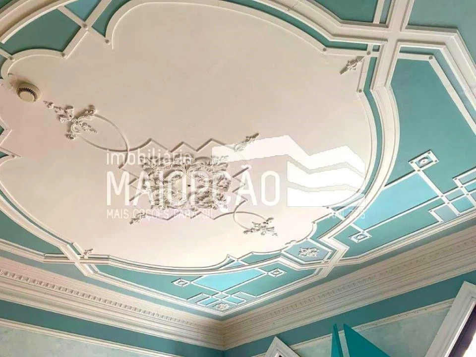 Prédio para Venda em Santa Cruz da Trapa e São Cristóvão de Lafões Foto 27