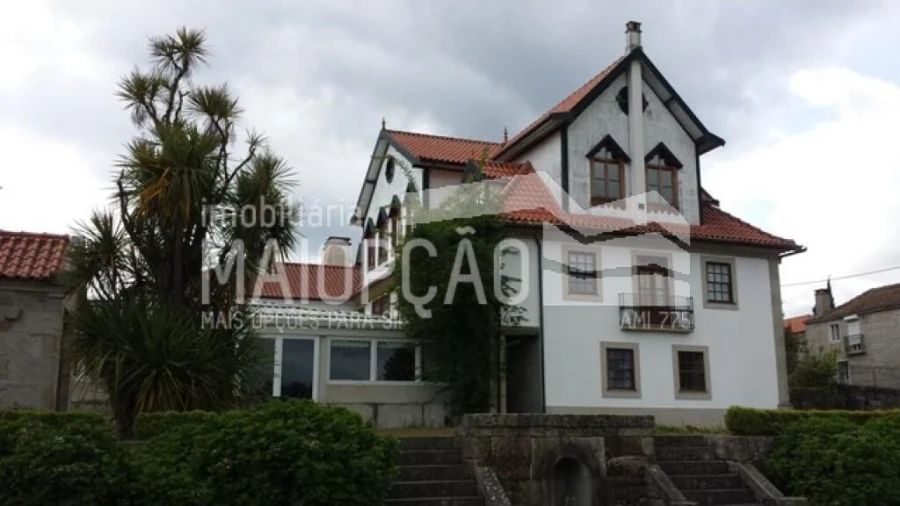 Prédio para Venda em Santa Cruz da Trapa e São Cristóvão de Lafões Foto 2