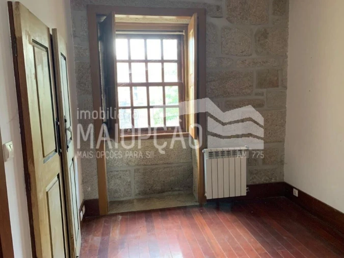 Prédio para Venda em Santa Cruz da Trapa e São Cristóvão de Lafões Foto 19