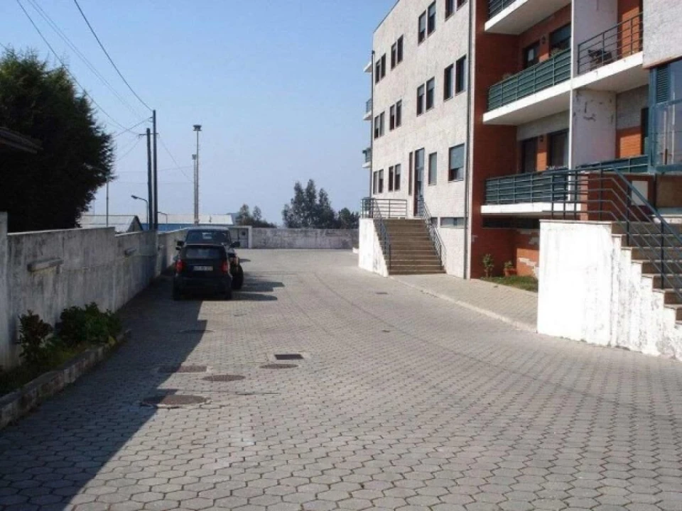 Terreno para Venda em Sandim, Olival, Lever e Crestuma Foto 2