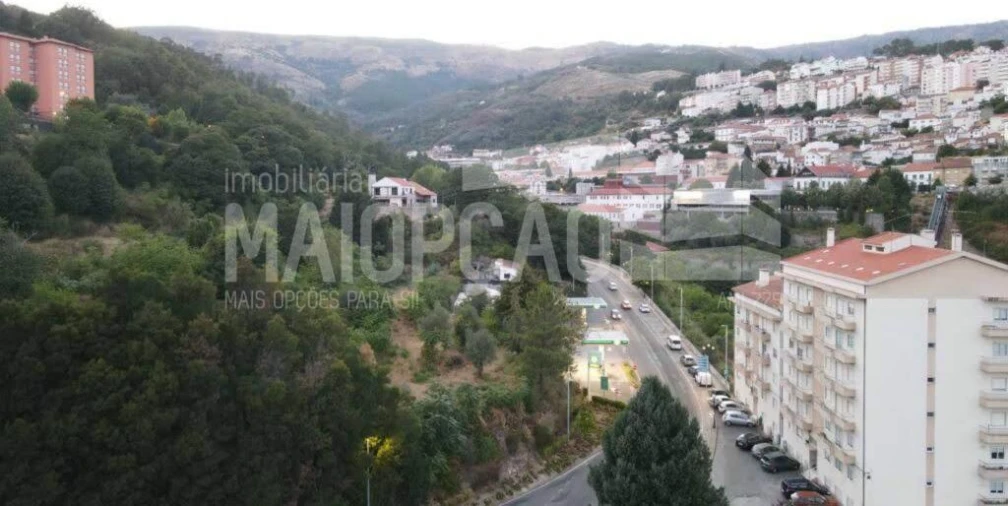 Moradia T4 para Venda em Covilhã e Canhoso Foto 6