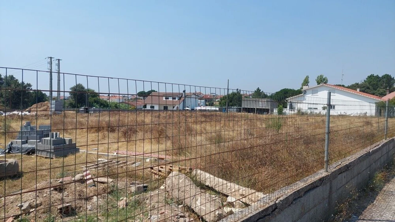 Terreno para Venda em Marrazes e Barosa Foto 3