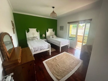 Moradia T4 para Venda em Alcobaça e Vestiaria