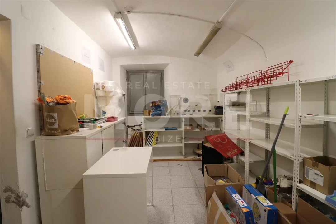 Loja para Venda em Évora (São Mamede, Sé, São Pedro e Santo Antão) Foto 6