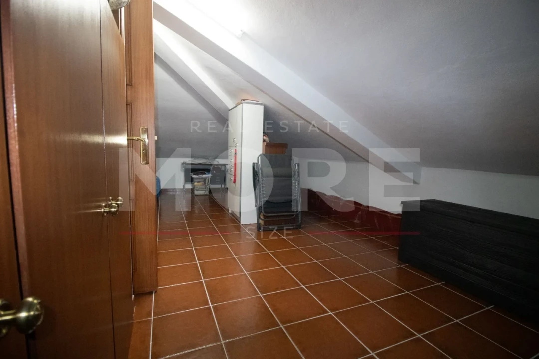 Moradia T5 para Venda em Bacelo e Senhora da Saúde Foto 23