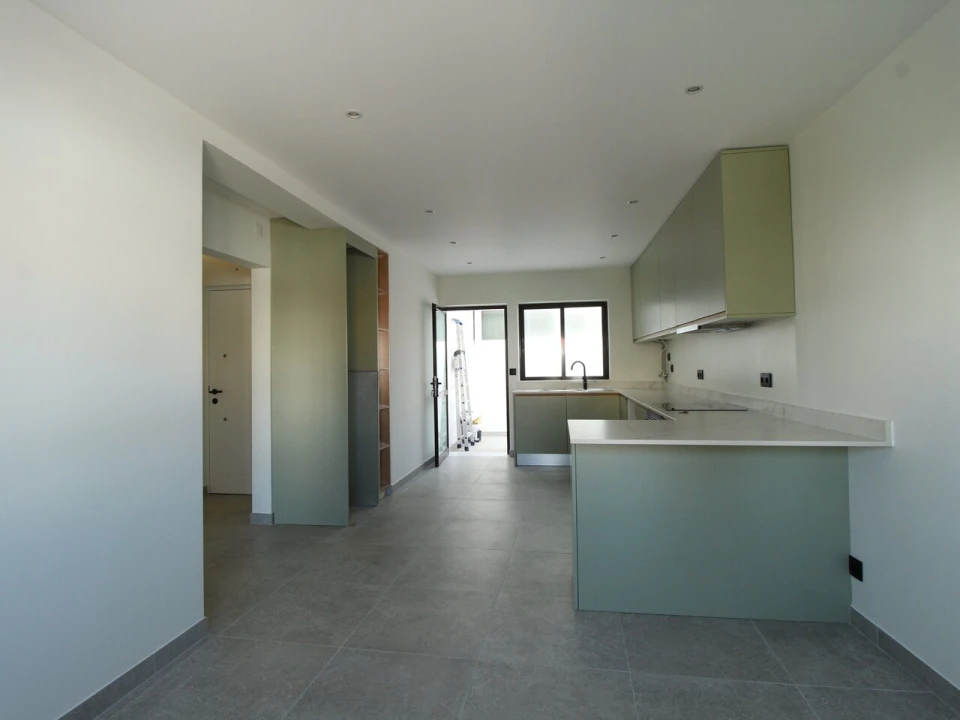 Apartamento T3 para Venda em Lagoa e Carvoeiro Foto 2