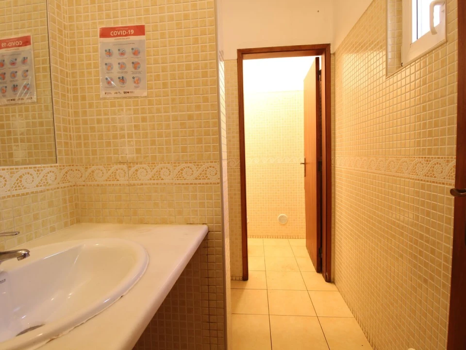 Loja para Venda em Lagoa e Carvoeiro Foto 9