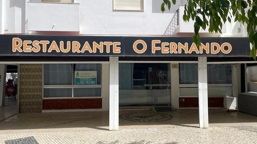 Loja para Venda em Armação de Pera