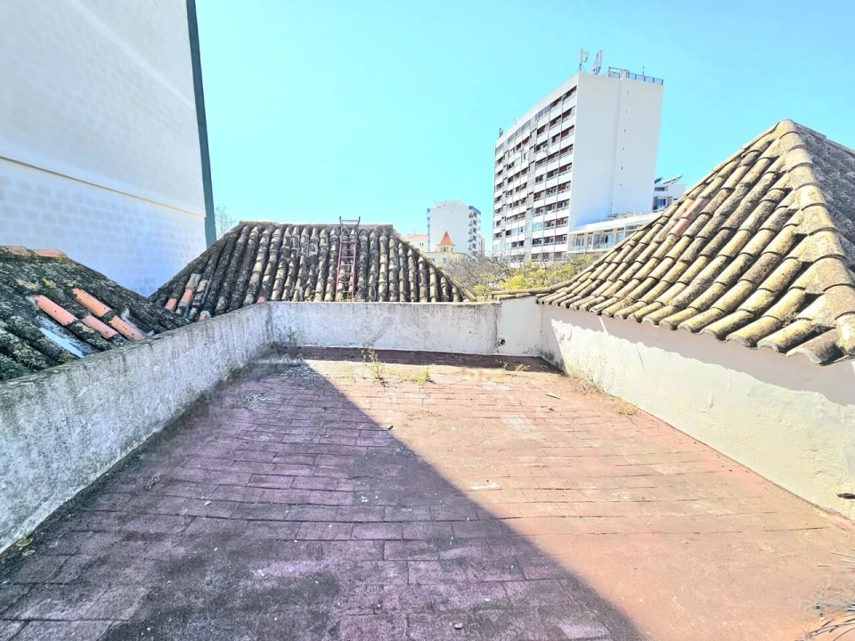 Moradia T8 para Venda em Faro (Sé e São Pedro) Foto 18