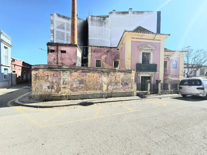 Moradia T8 para Venda em Faro (Sé e São Pedro) Foto 2